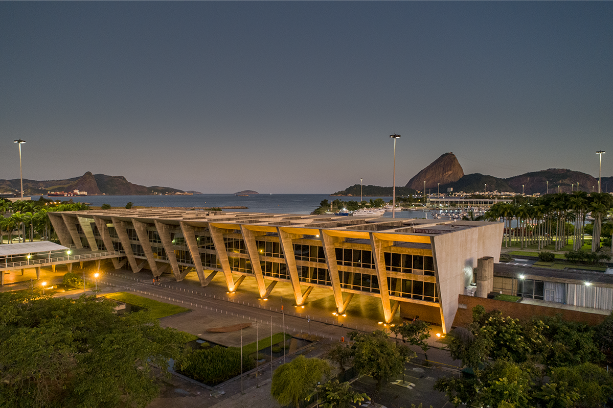 Vista externa do Museu de Arte Moderna do Rio de Janeiro